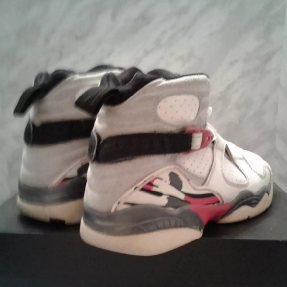 Nike Air Jordan 8 Retro Bugs Bunny GS 5.5y Womens 7 White Black Red 305368-103 - Picture 4 of 6